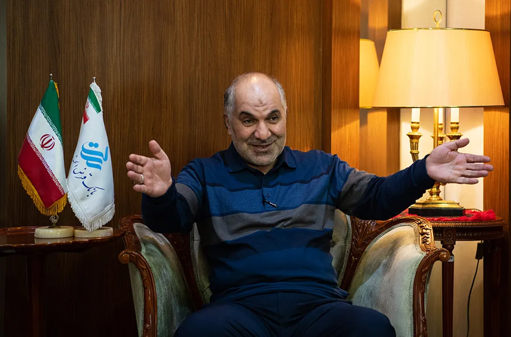 تسهیلات ویژه برای معاونین و پرداخت‌های غیرمجاز به هیئت‌مدیره در بانک قرض الحسنه رسالت