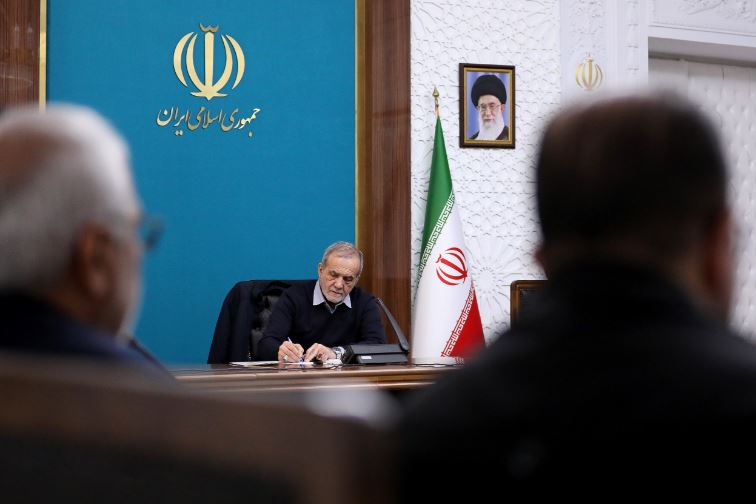 نشست اصناف با رئیس جمهور فرمایشی بود!