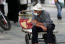 افزایش ۵۰۰ هزار تومانی کالابرگ؛ حمایت یا صدقه؟! / آیا مسئولان واقعا درمیان مردم زندگی میکنند؟